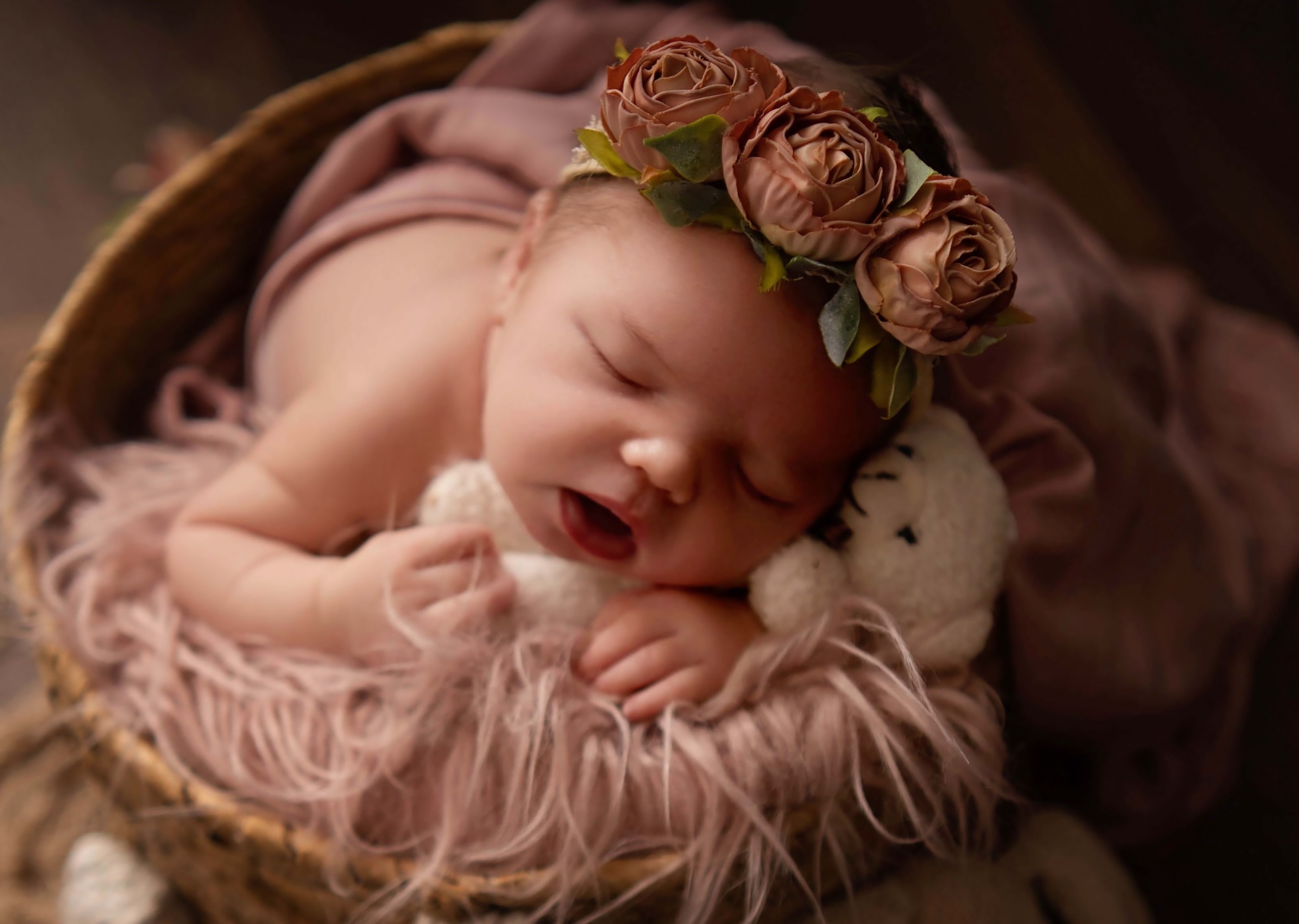 Newborn photography in Dundee, Angus & Perth by Debbie Stevenson, D.S. Photography